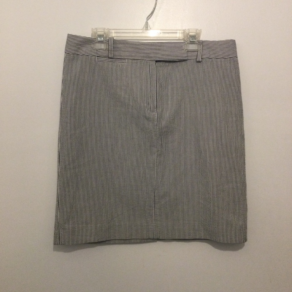Talbots seersucker skirt‎ womens size 6 Navy & white